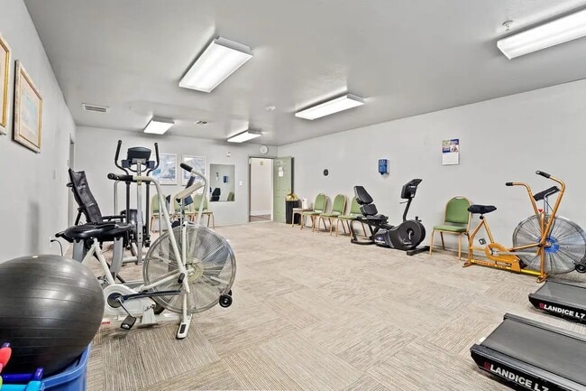 Building Photo - 1104 S Carrier Pkwy