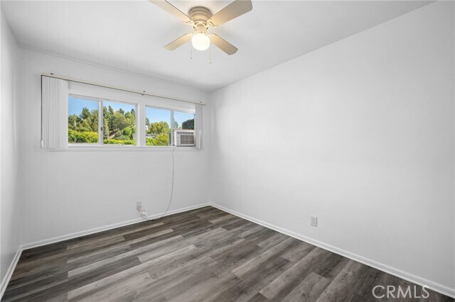 Building Photo - 2025 Broadview Dr