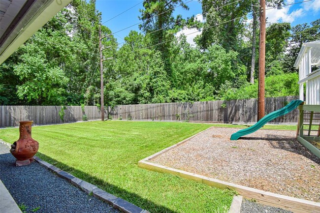 Building Photo - 2203 Friarwood Trail