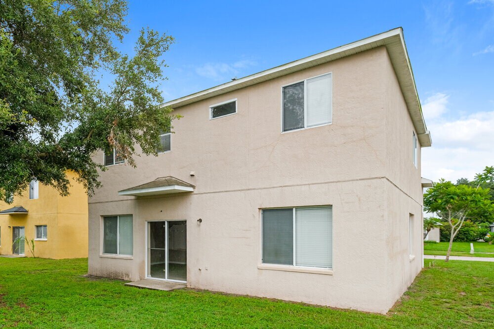 Building Photo - 12822 Longcrest Dr