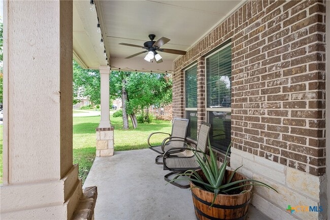 Building Photo - 5541 Perdita Dr