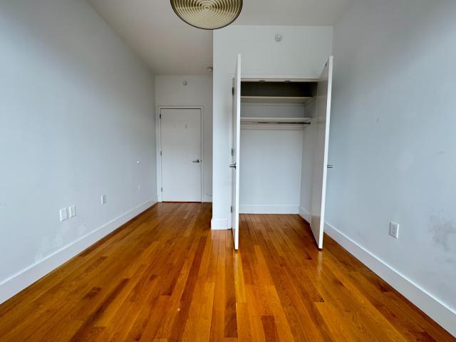 Building Photo - 2 bedroom in Brooklyn NY 11238