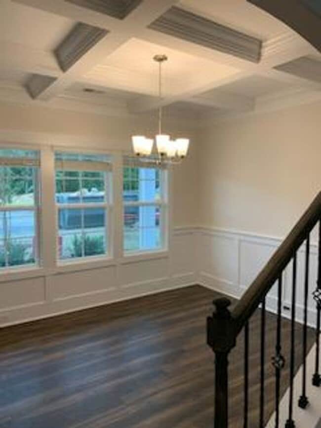 Building Photo - Available Rental located in desirable area...