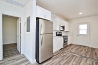 Building Photo - 312 N Hartford St