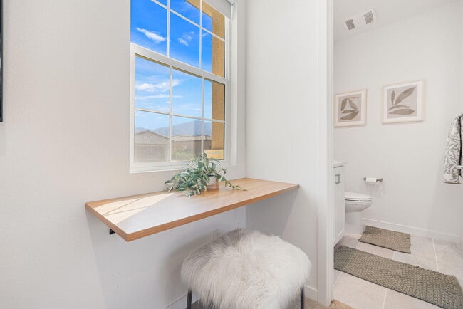 Building Photo - 81890 Via Encinitas