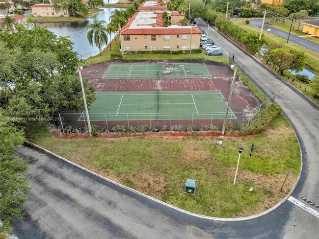 Building Photo - 333 SW 86th Ave