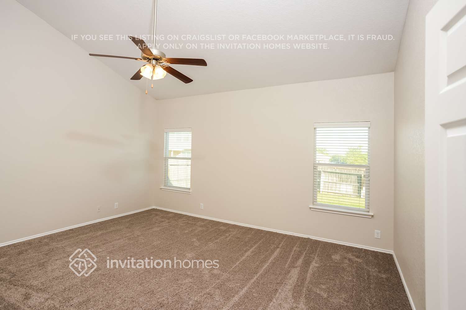 Building Photo - 114 Finch Knoll