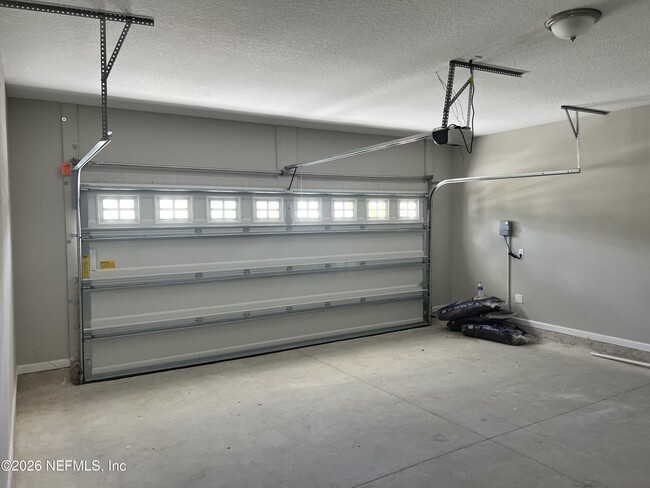 Building Photo - 238 Wineberry Ln