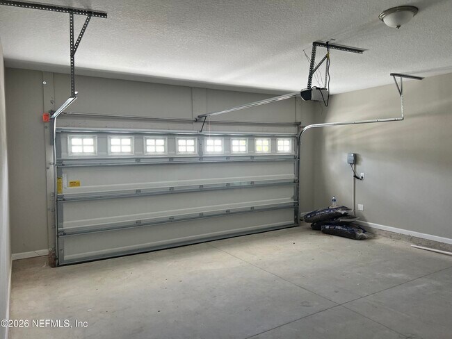 Building Photo - 238 Wineberry Ln