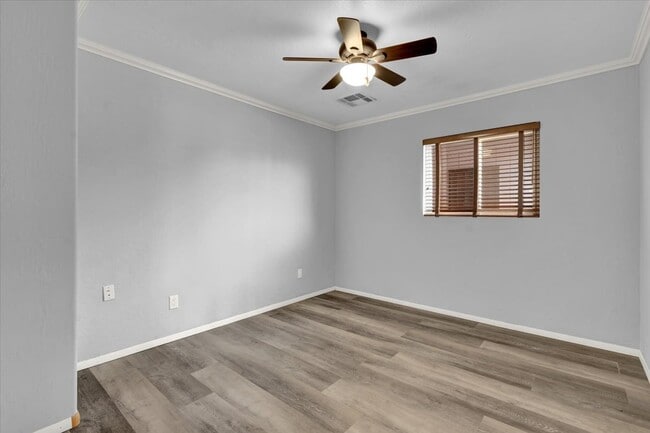 Building Photo - 3619 W Stella Ln