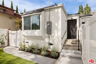 Building Photo - 1511 Selby Ave