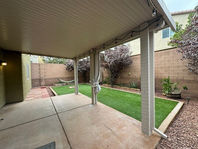 Building Photo - Beautiful 2-story home in the sought-after Providence community!