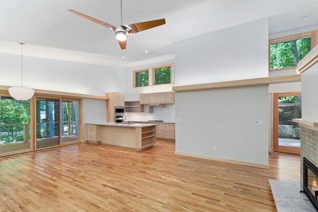 Building Photo - Modern Mountain Oasis