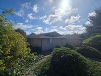 Building Photo - Price reduced! Pet-friendly and updated 3BR/1BA Eureka home