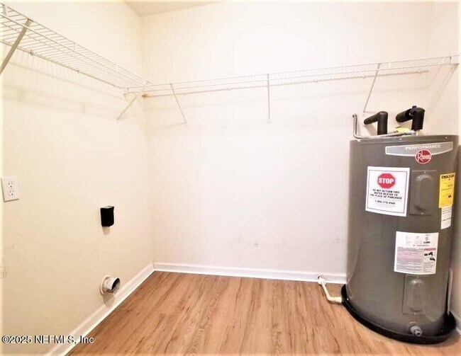 Building Photo - 9073 2nd Ave