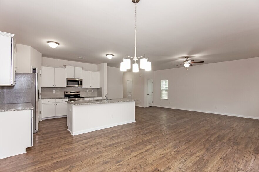 Building Photo - 4326 Drifter Dr