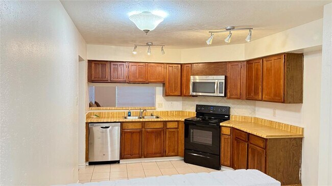 Building Photo - 21318 Bridgepoint Ln