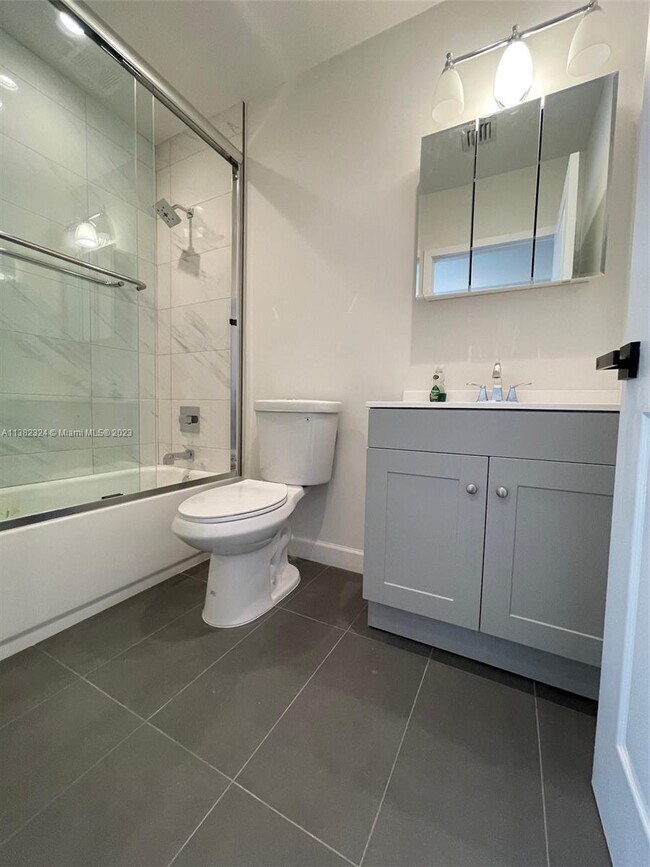 Building Photo - 4736 NW 15th Ct