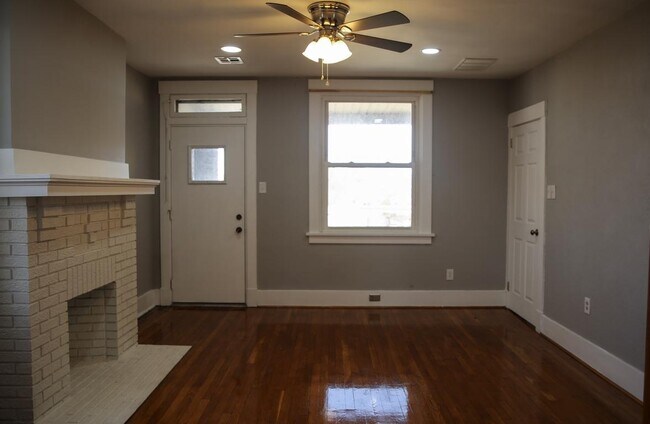 Building Photo - 1000 Creedmoor Ave