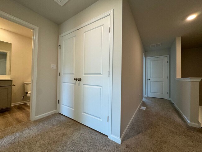Building Photo - PARKLAND SCHOOLS- NEW CONSTRUCTION 3 BDRM ...