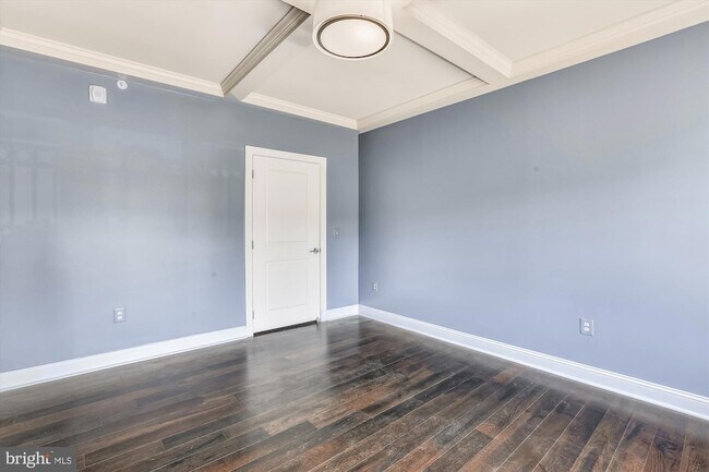 Building Photo - 4915 Hampden Ln