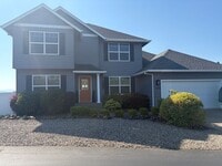 Building Photo - 1020 NE Granite Ridge