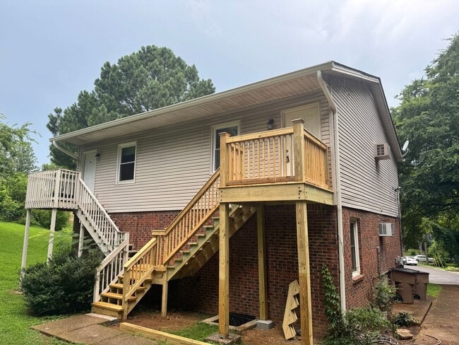 Building Photo - Great 1BR Unit
