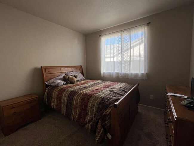 Building Photo - Del Webb Home Available