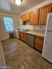 Building Photo - 780 Elkton Rd
