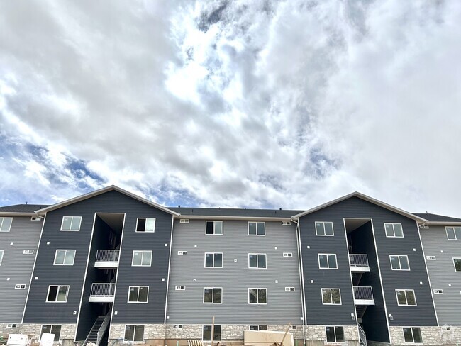 Building Photo - 534 W 1045 N