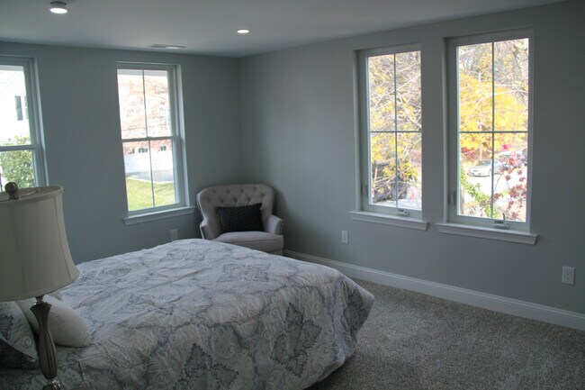 Building Photo - 55 Franklin Ave