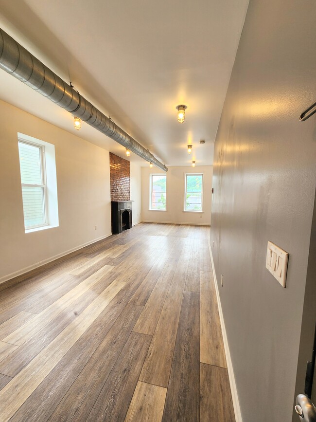 Building Photo - 5326 Butler St