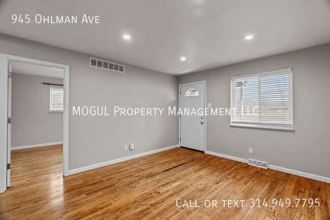 Building Photo - 945 Ohlman Ave