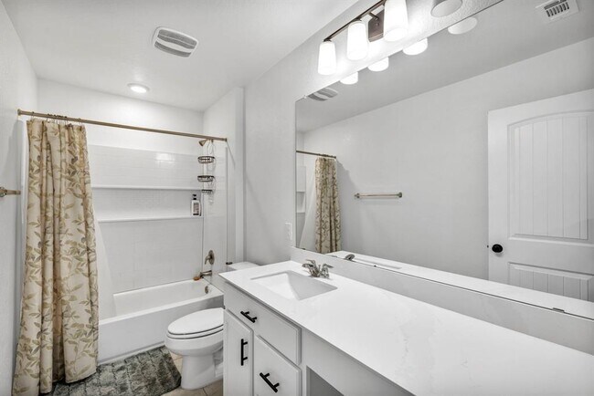 Building Photo - 232 Bougainvillea Lp