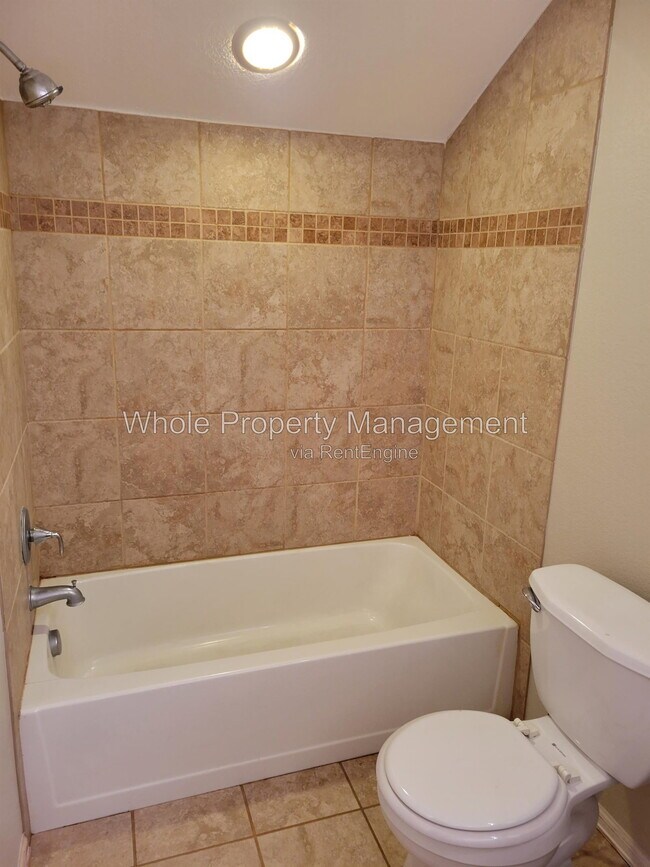 Building Photo - 17685 E Temple Dr
