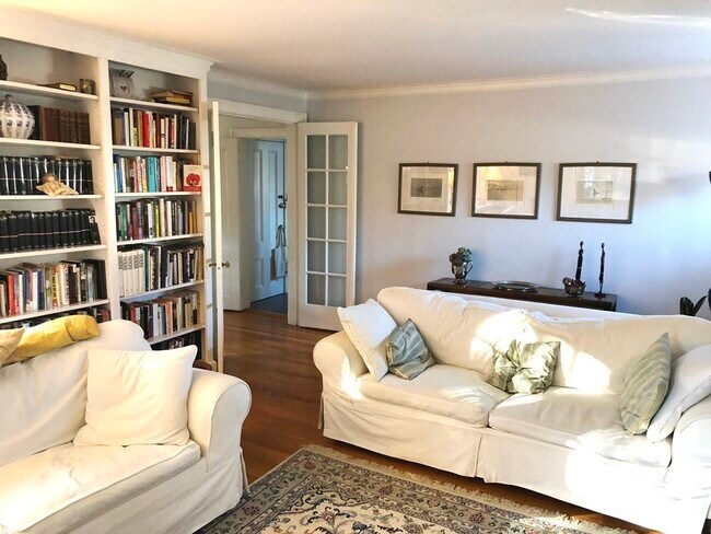 Building Photo - 6 Wyman Rd