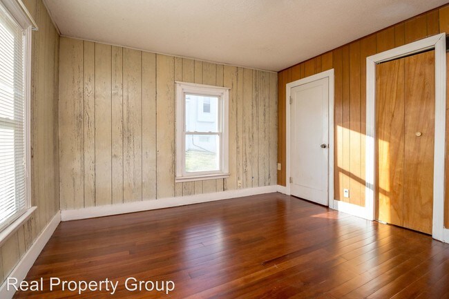 Building Photo - 1515 Bouchelle Ave