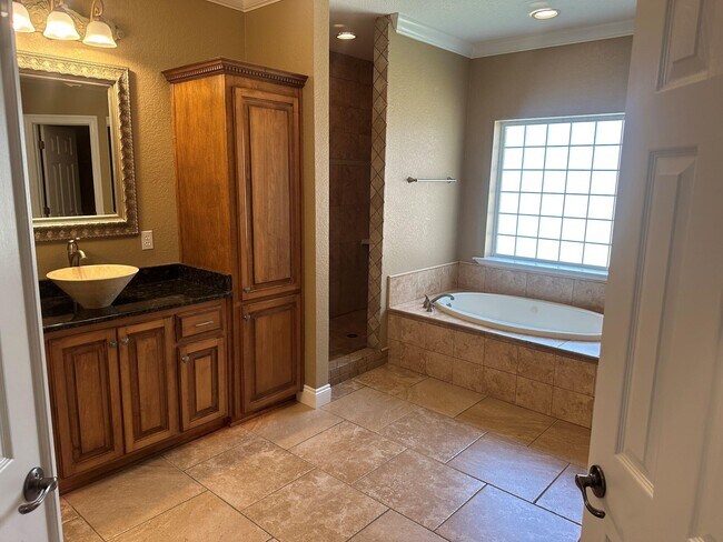 Building Photo - 7392 Old Magnolia Ct