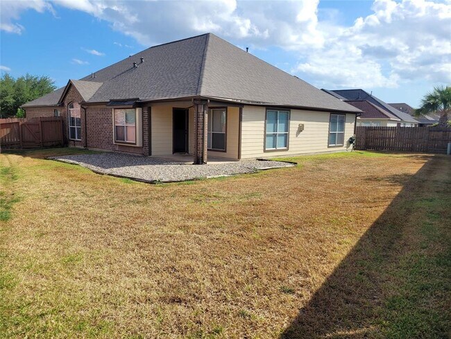 Building Photo - 6619 Halcyon Days Dr