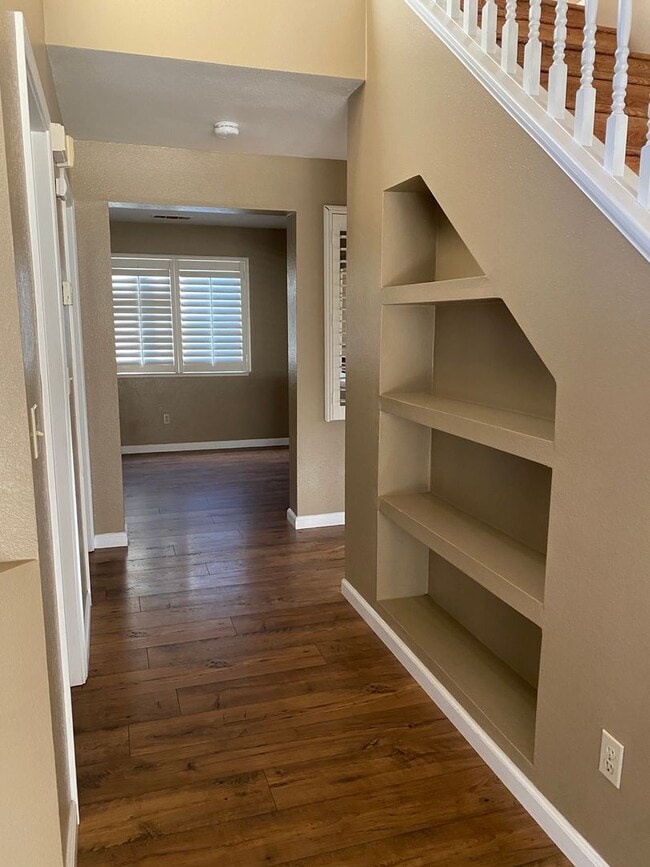 Building Photo - 3 bedroom 3 bathroom Salida Home