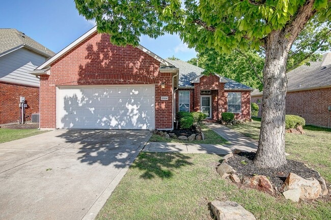 Building Photo - Serenity on the Greenbelt in Stonebridge Ranch