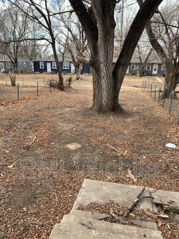 Building Photo - 2303 S Belmont St
