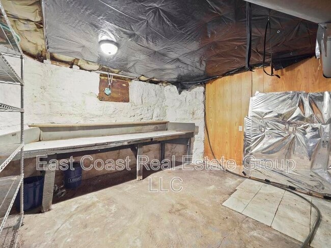 Building Photo - 448 Summit Ave