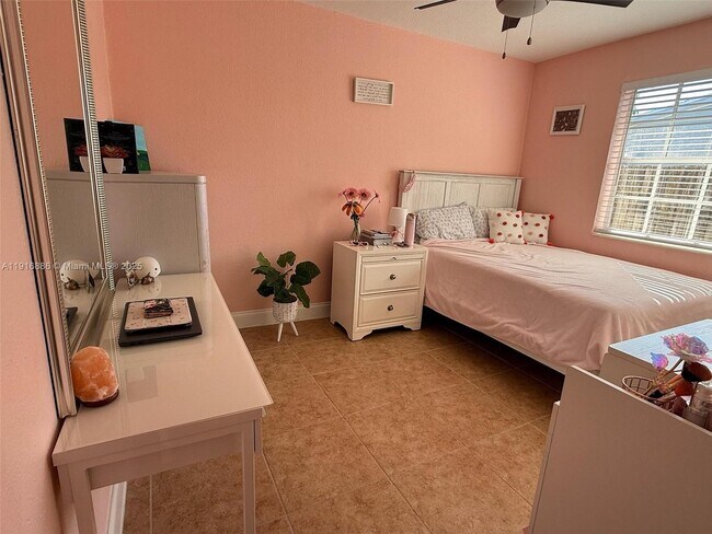 Building Photo - 11007 SW 3rd St