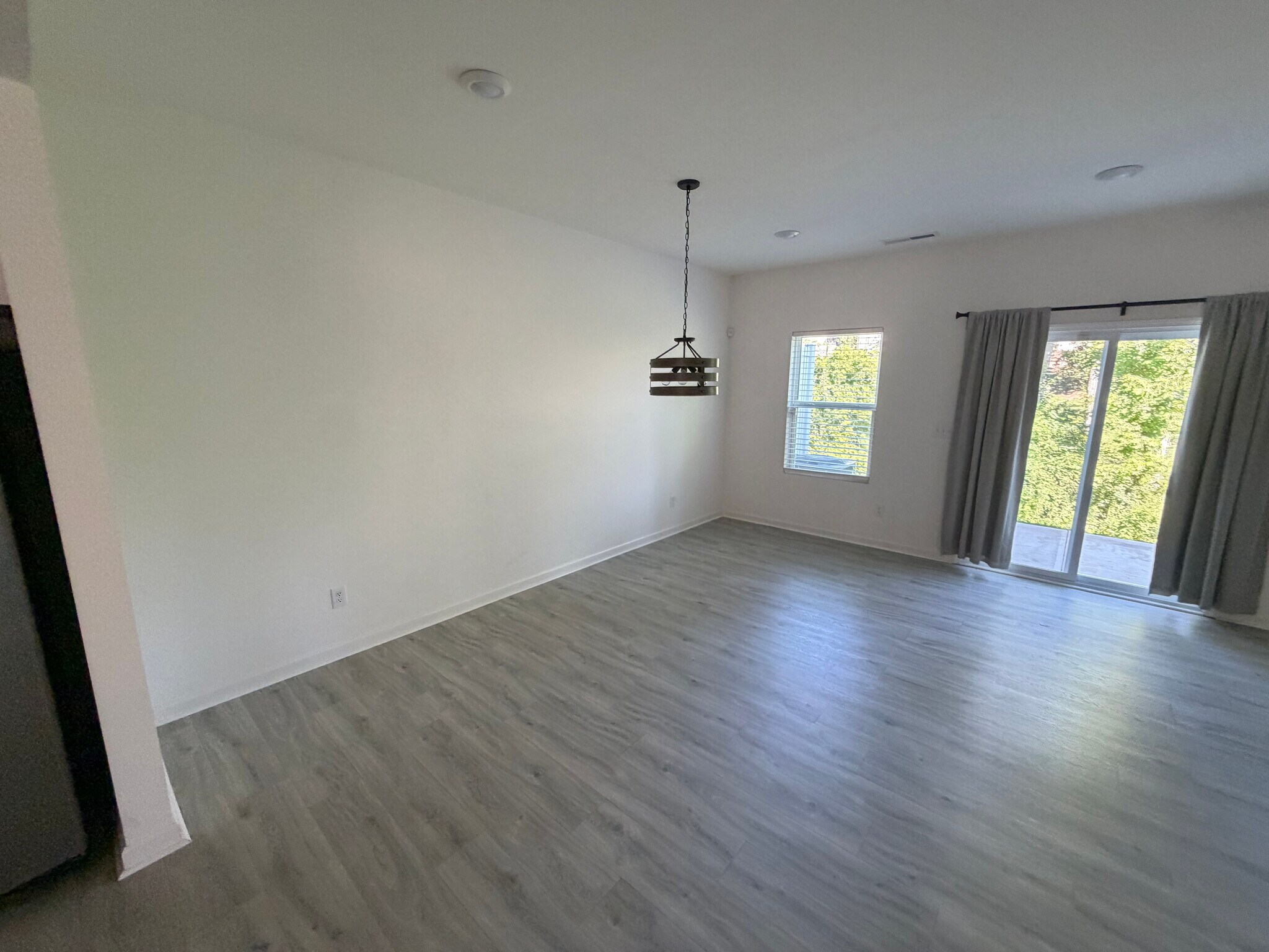 Building Photo - Room in Townhome on Pagebrook Ln