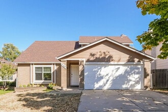 Building Photo - 3165 Post Oak Dr