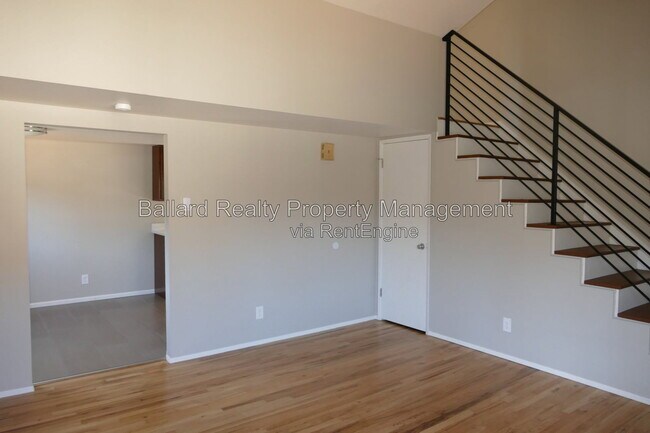Building Photo - 5411 32nd Ave NW