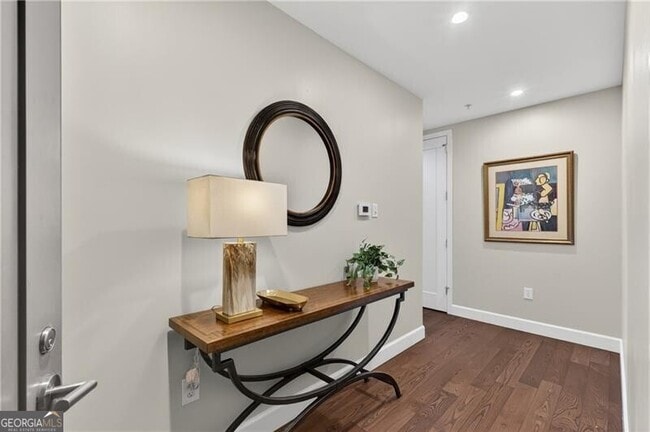 Building Photo - 1820 Peachtree St NW