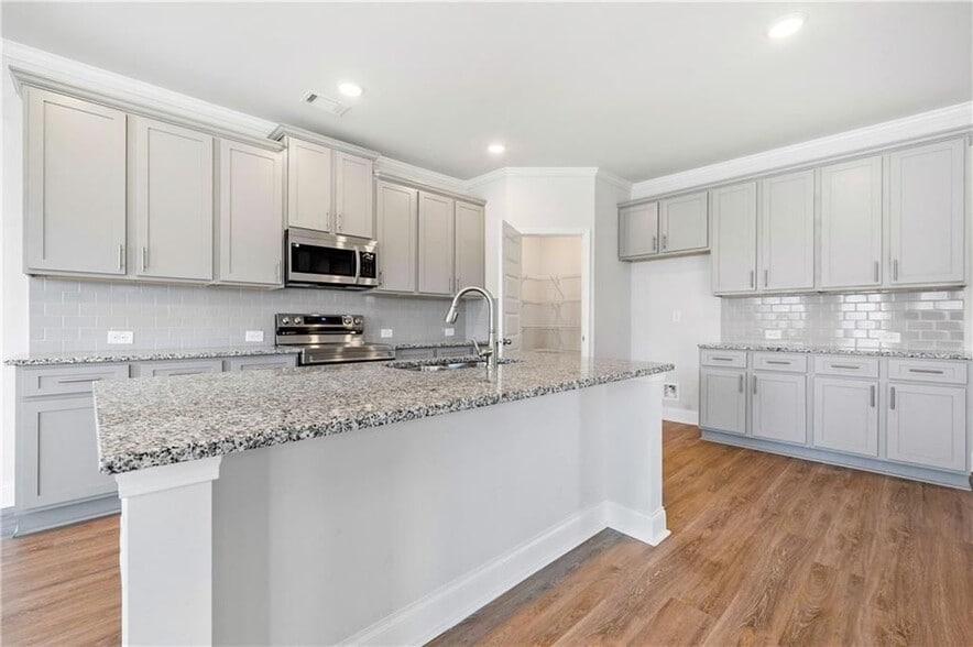 Building Photo - 3831 Brookburn Pk