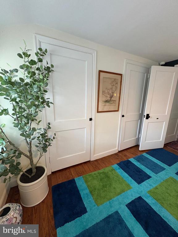 Building Photo - 509 D St